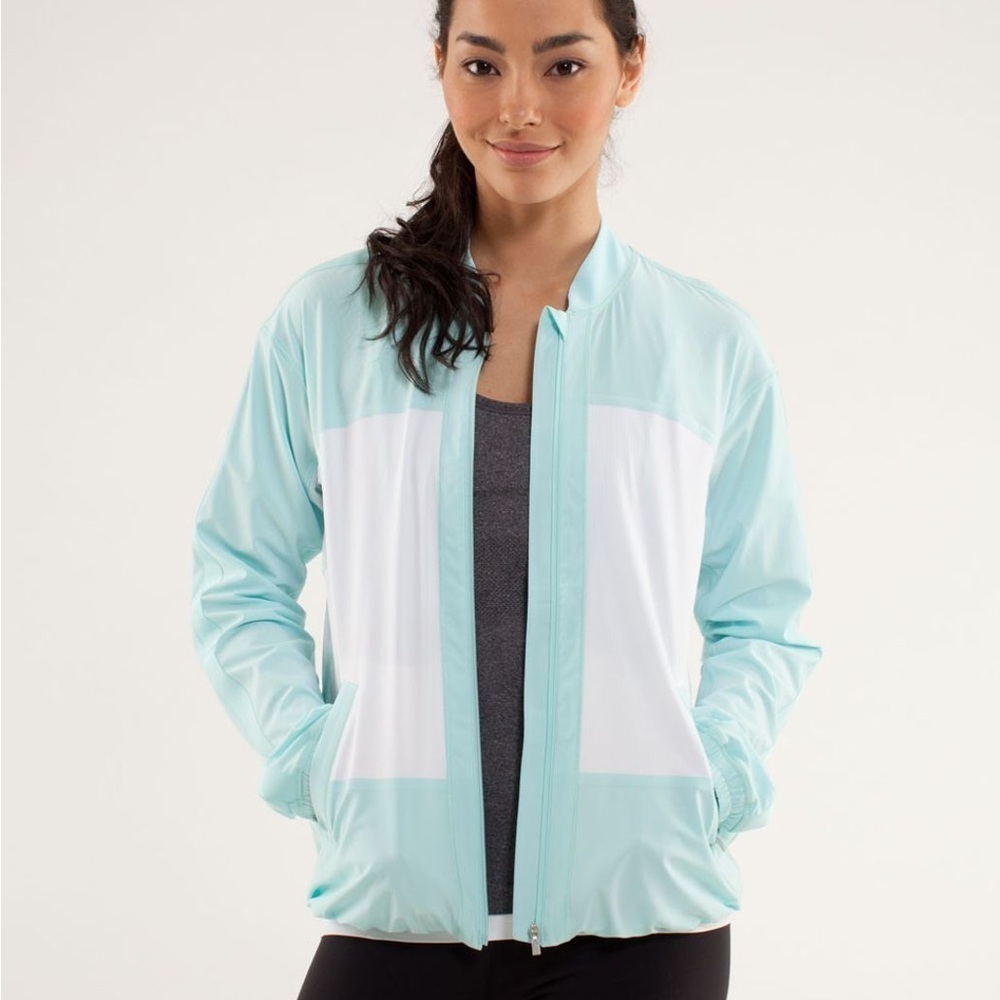 Lululemon Off The Court Jacket, Size 2